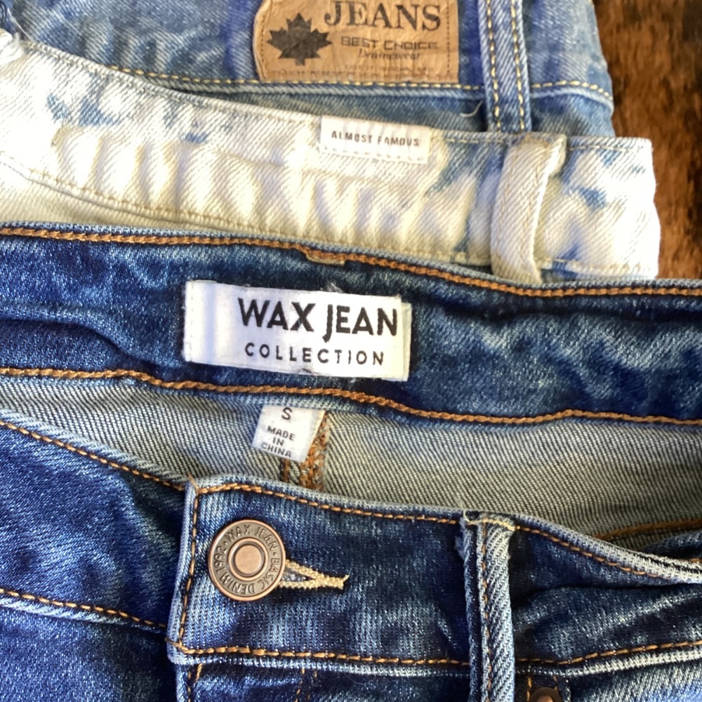Lot of 3 Distressed Denim Shorts By Almost Famous Jeans Wax Jean Collection - Picture 8 of 9